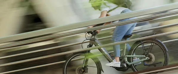 Haibike Adventr heldämpad trekkingelcykel för pendling, grusvägar och längre turer