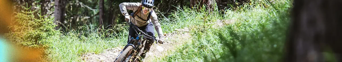 ghost-e-riot-enduro-el-mtb-temabild-1200x218